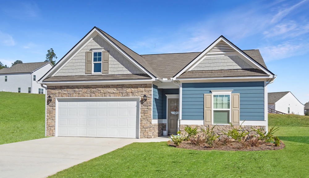 An exterior photo of the Atlanta home builder: Smith Douglas and their “Bradley” model.